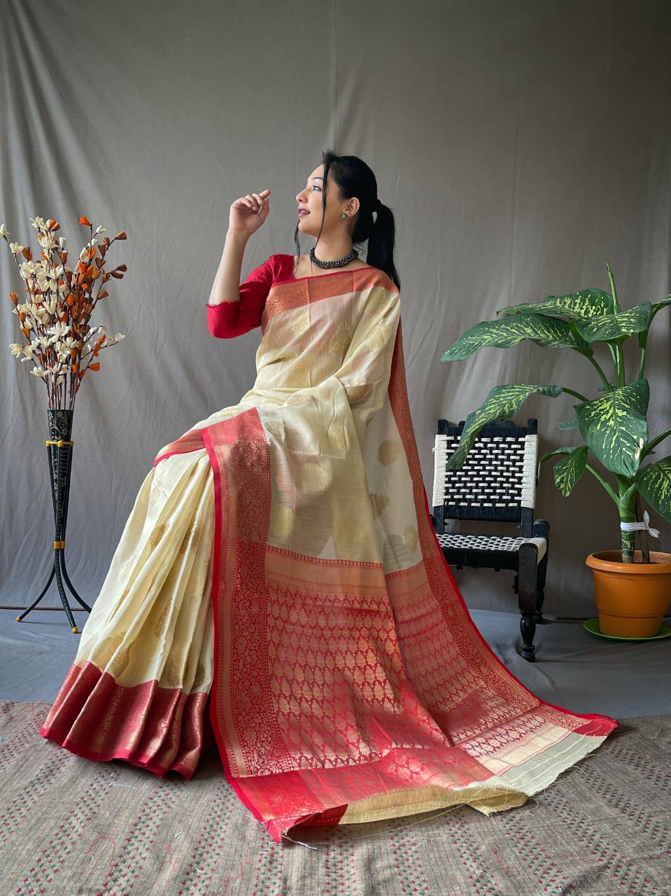 Cream Linen Saree With Chap Border