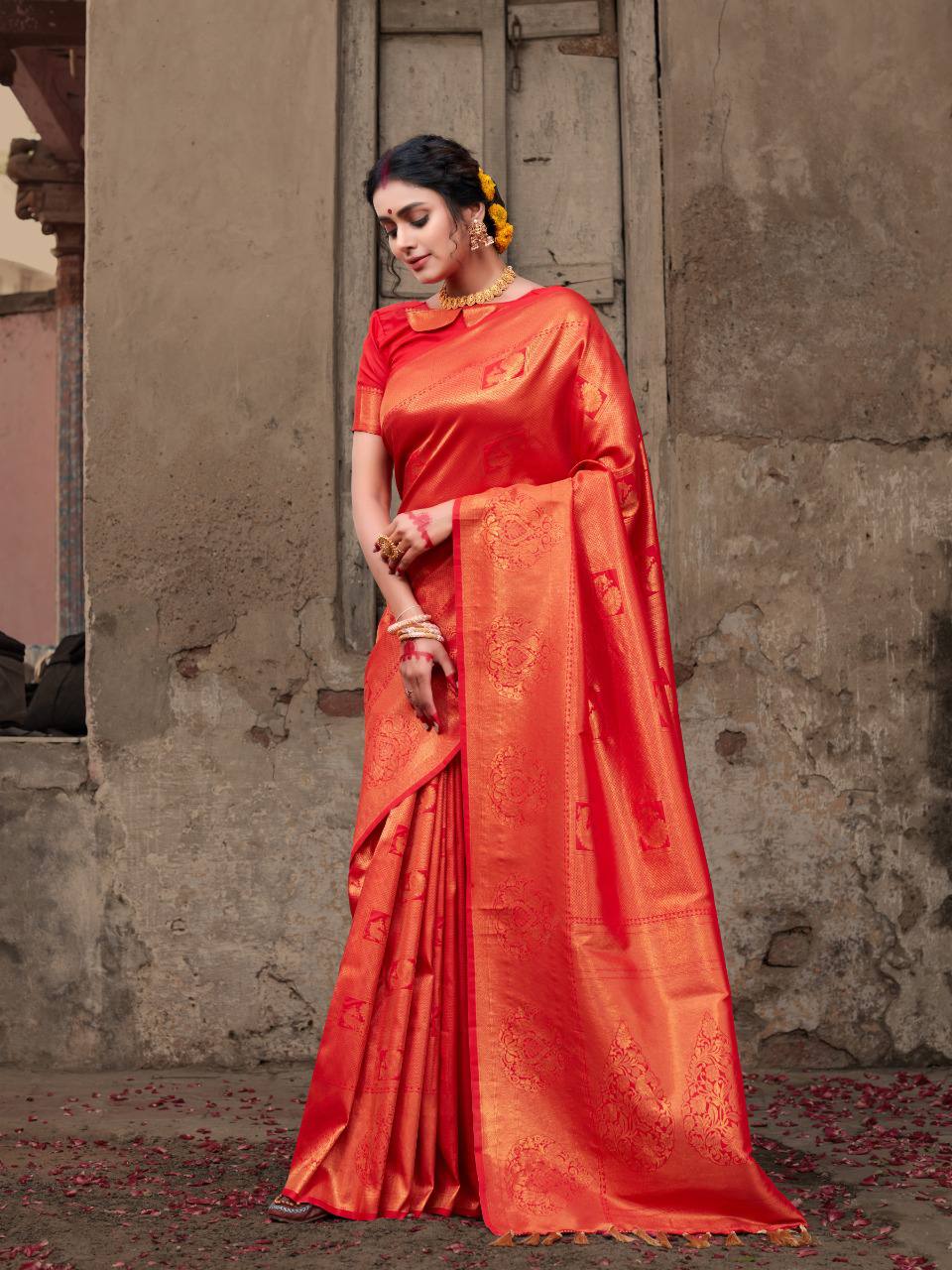 Red Pure Softy Silk Saree With Handloom Zari