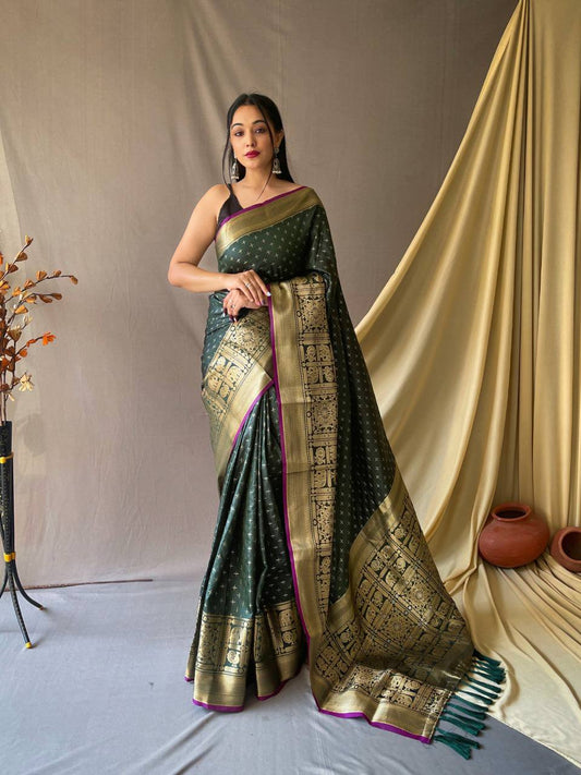 Green Heavy Copper Jacquard Weaving Border Handloom Saree