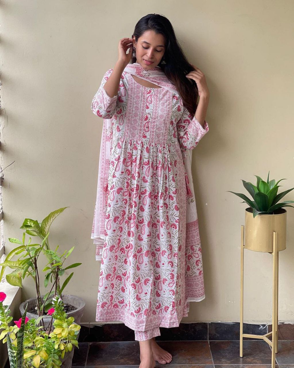 White Pink Printed Kurti Set