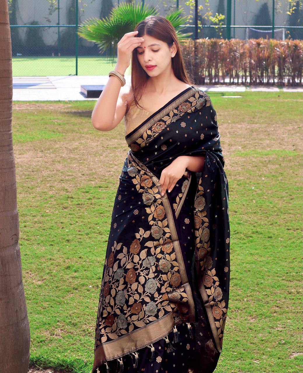 Black Pure Soft  Silk Saree With Copper And Golden Zari